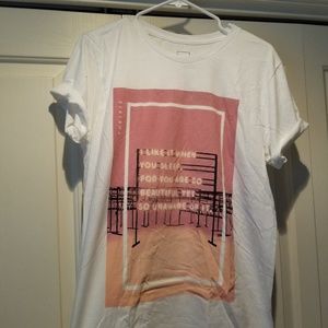 NWT The 1975 ILIWYS Tee
